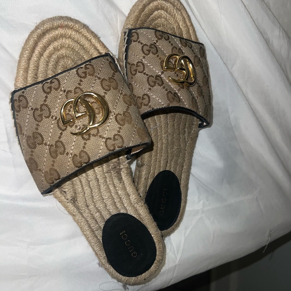 Authentic Gucci espadrilles sandals